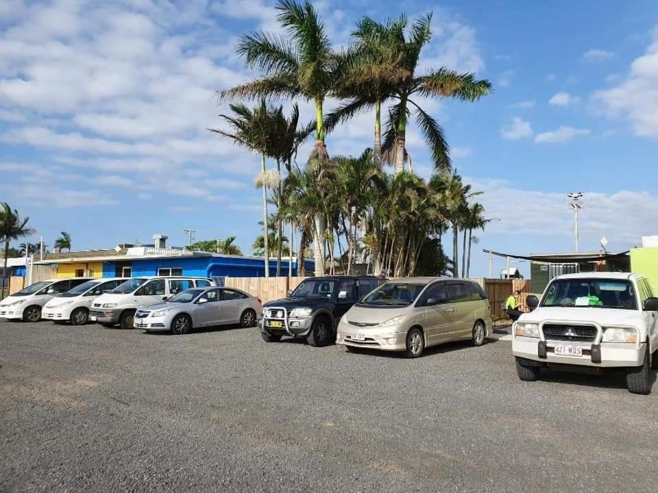 Palm Tree Backpackers Vandrehjem Bundaberg Eksteriør billede